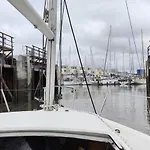 Boat Hotel en barco *