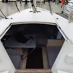 Hotel en barco Boat